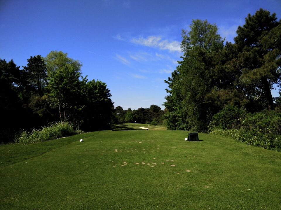 Photo hole 16